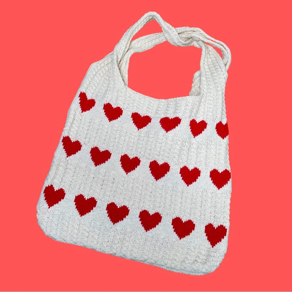 Knit Tote w Heart Pattern